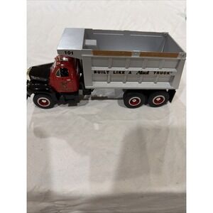 First Gear Mack‎ Hauling 1960 Model B-61 Dump Truck No. 101 #19-1454